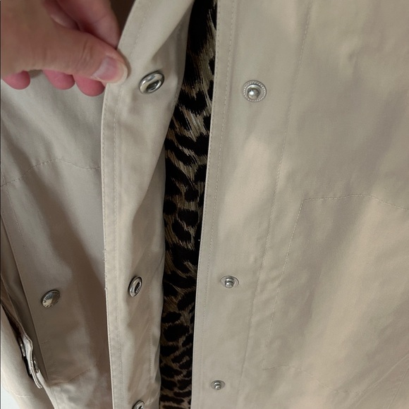 Michael Kors Tan Raincoat Trench Coat with Leopard Lining and Removable Hood - Picture 3 of 16